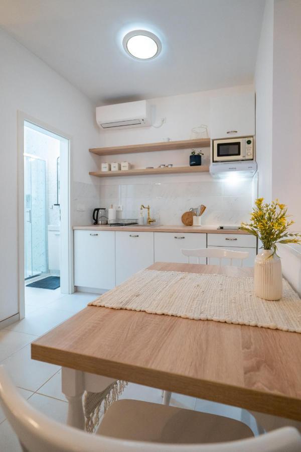 Starry Night Studio Apartment Rijeka Eksteriør billede