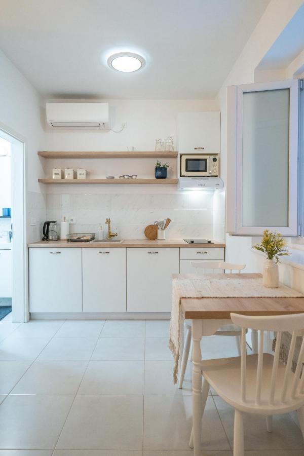 Starry Night Studio Apartment Rijeka Eksteriør billede